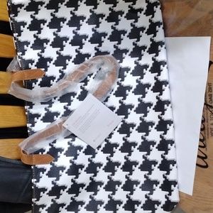 Thirty-One Classic Black and White Tote with Tan Accents